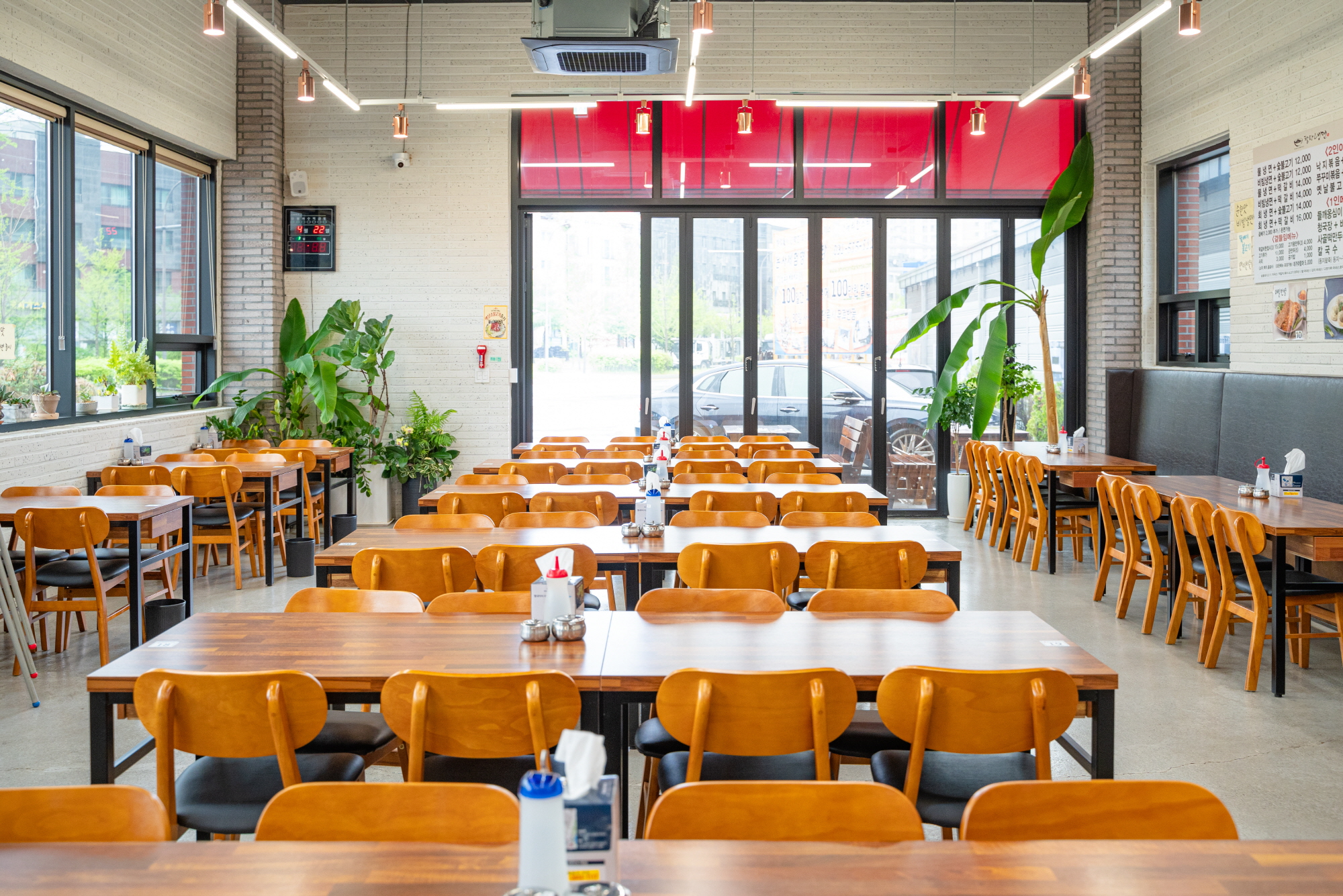 식당내부 둘러보기